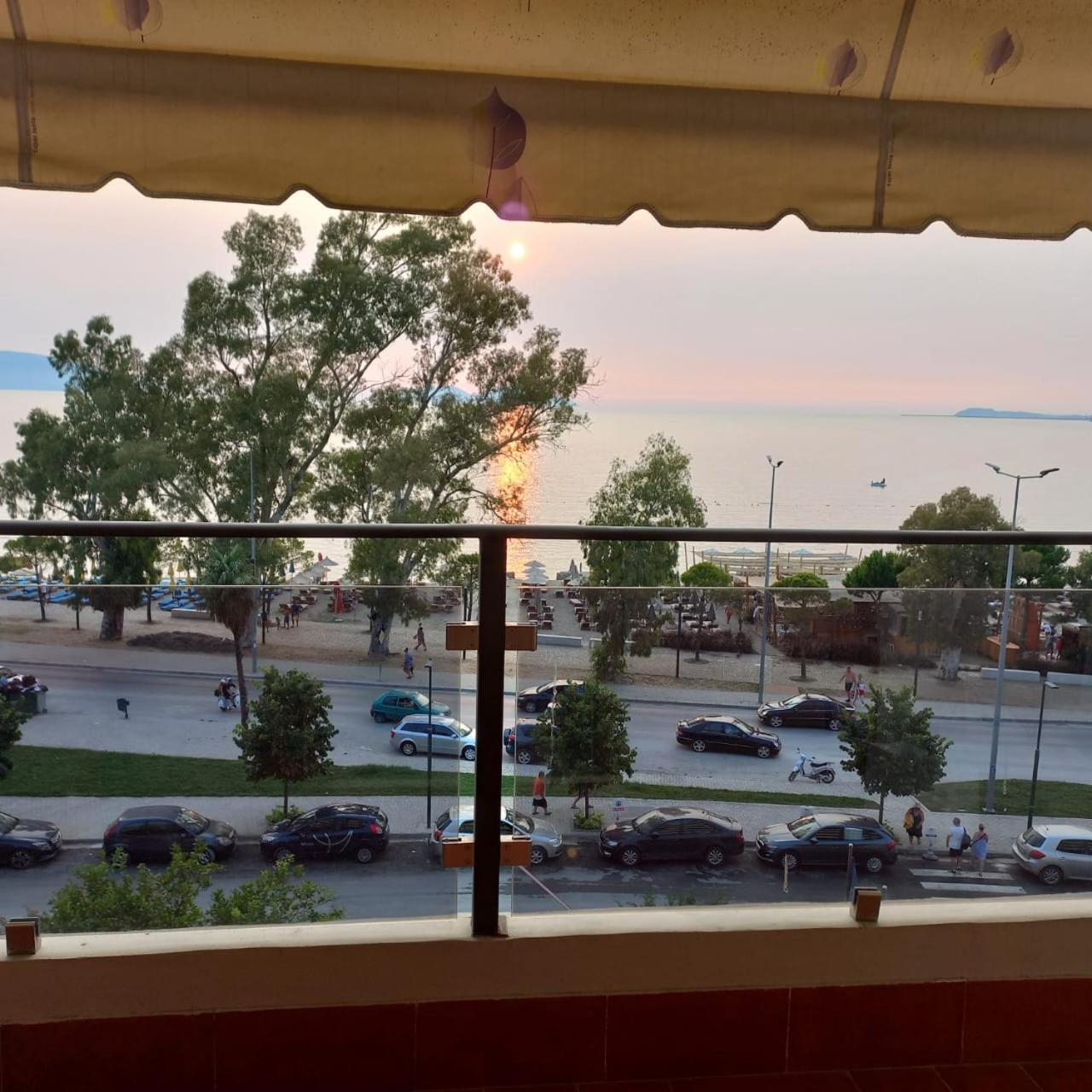 Sinani Seaside *