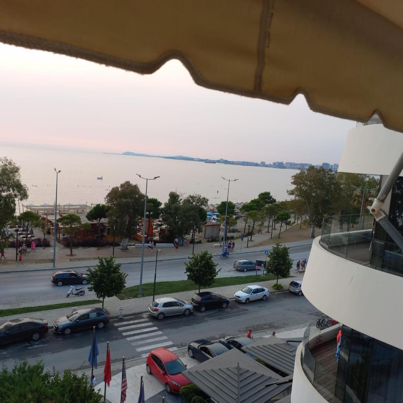 Sinani Seaside Hotel Vlorë